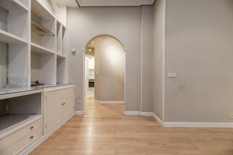 Built In Furniture Service in Alexandria, VA